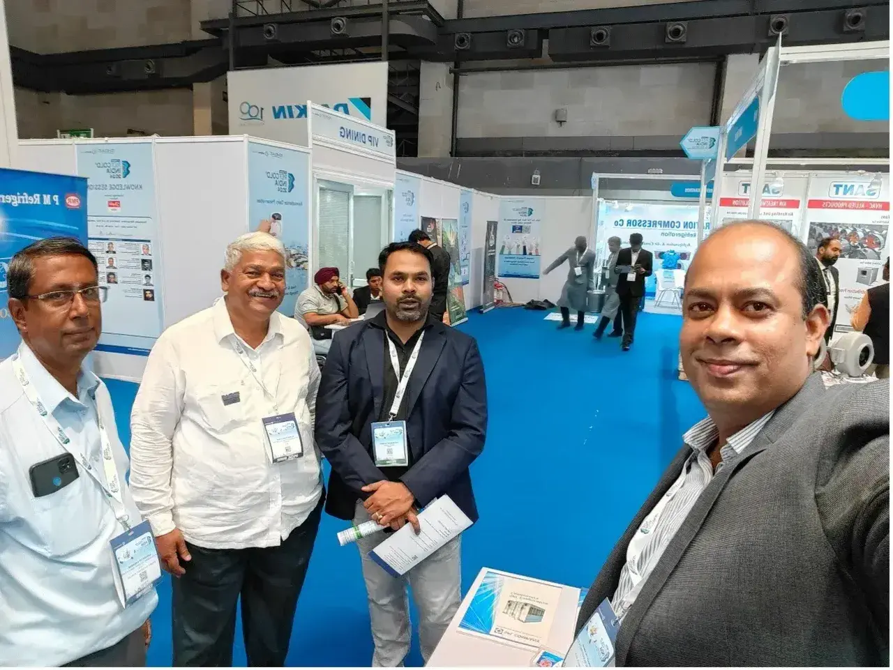 05dd0d80201d92a406f6015373a51f12_4h3q